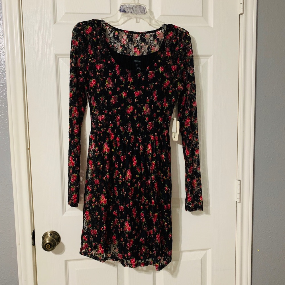 Forever 21 lace, long-sleeve, short dress